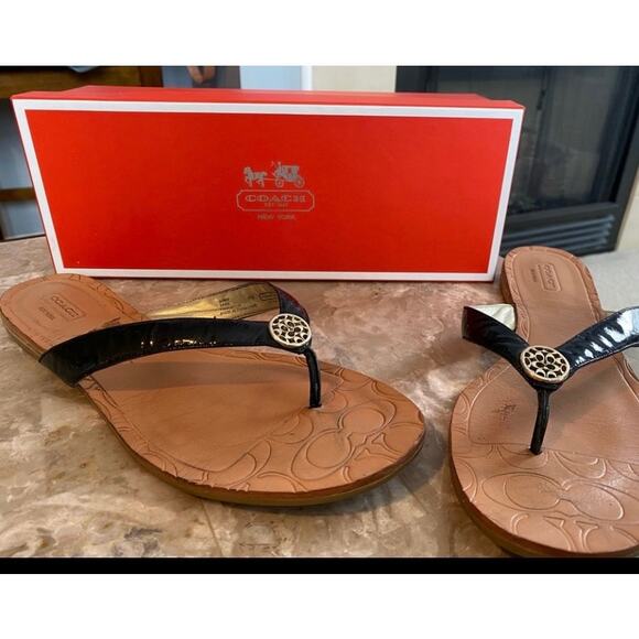 COACH PATENT LEATHER sandals size 8 - Picture 1 of 4